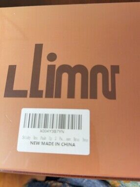LLimnr Sticky Bra Push Up 2 Pack Size D Nude Black Petals Tape NIB Sealed